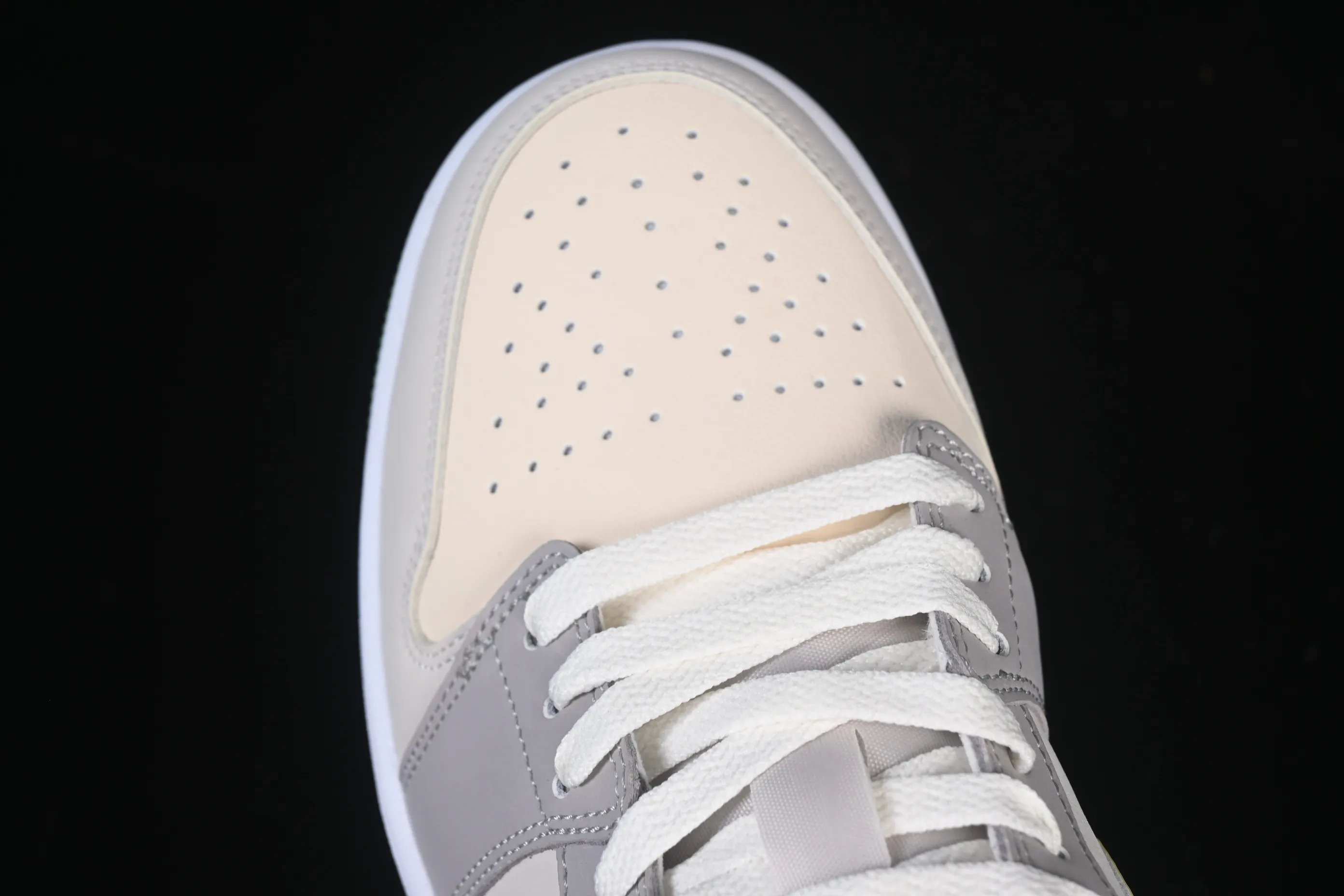 All categories Air Jordan Jordan series basketball shoes Air Jordan 1 Low Air Jordan 1 Low "Tokyo Bio Hack" AJ1 Joe 1 light gray color matching low-top cultural casual sneakers HQ2030-001